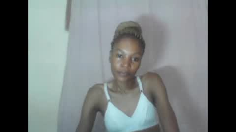 ESTHER online show from 16, 2, 2025