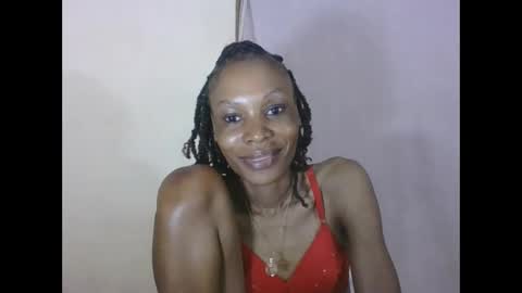 ESTHER online show from 4, 10, 2025
