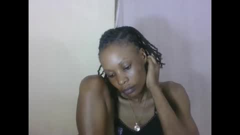 ESTHER online show from 7, 10, 2025