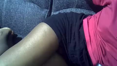 Snapshot of sweetqueen20 chatting on 15, 10, 2025 queen online show from 15, 10, 2025