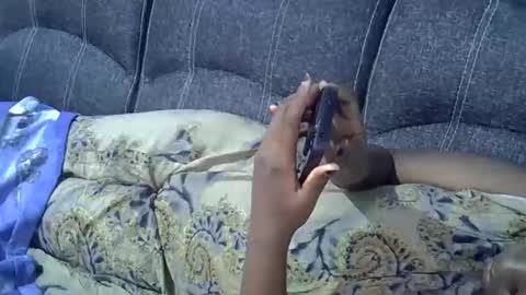 queen online show from 28, 11, 2025