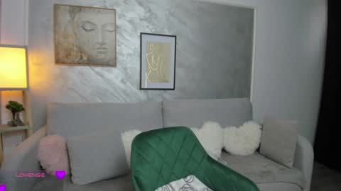 Snapshot of sweetsexangel chatting on 10, 9, 2025 Goddess Allysse online show from 10, 9, 2025