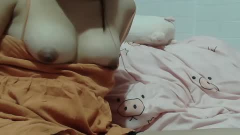 Snapshot of sweetsexy18 chatting on 17, 12, 2024 sweetsexy18 online show from 17, 12, 2024