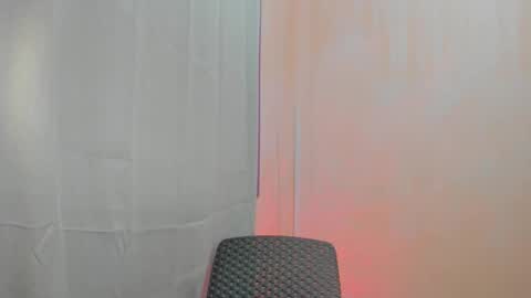 Mia online show from 3, 12, 2025