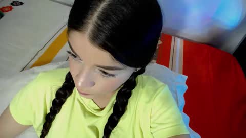 Snapshot of sweett_ale_ chatting on 8, 3, 2025 Al online show from 8, 3, 2025