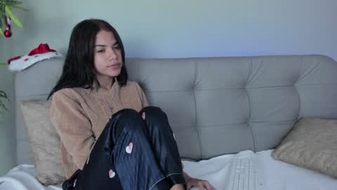    online show from 20, 12, 2024