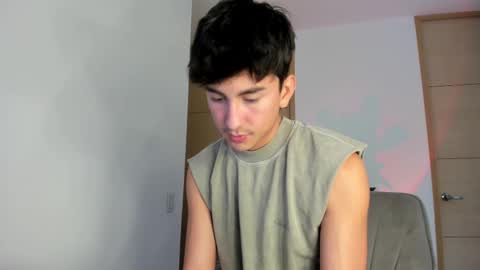 Andy  online show from 6, 10, 2025