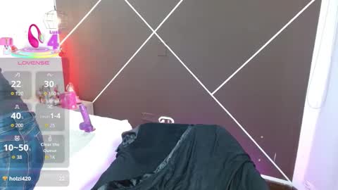 Scarlet online show from 22, 10, 2025