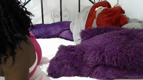 Snapshot of sweetvalariy chatting on 23, 2, 2025 sweetvalariy online show from 23, 2, 2025