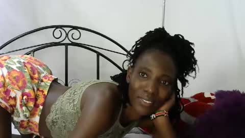 Snapshot of sweetvalariy chatting on 24, 2, 2025 sweetvalariy online show from 24, 2, 2025