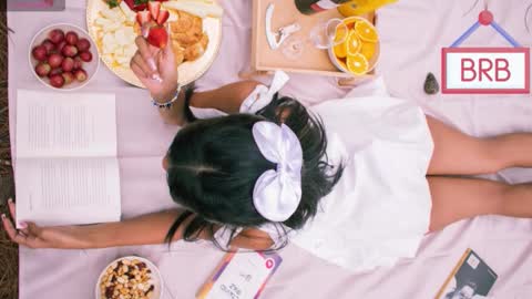 sweetviolet___ online show from 16, 10, 2025