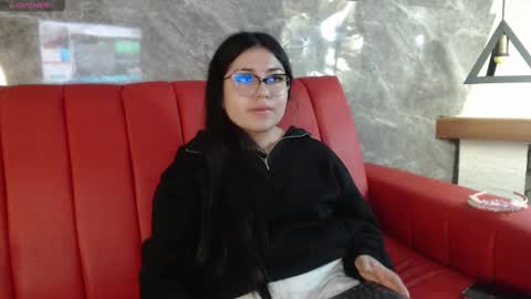 Ashley 3 online show from 17, 2, 2025