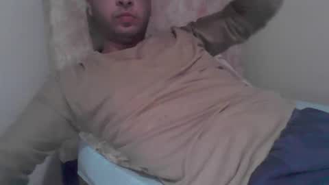 sweety_boy21 online show from 22, 12, 2024