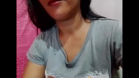 Snapshot of sweety_ivana chatting on 5, 3, 2025 sweety_ivana online show from 5, 3, 2025