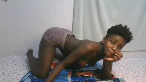 sweety_petite online show from 25, 11, 2025