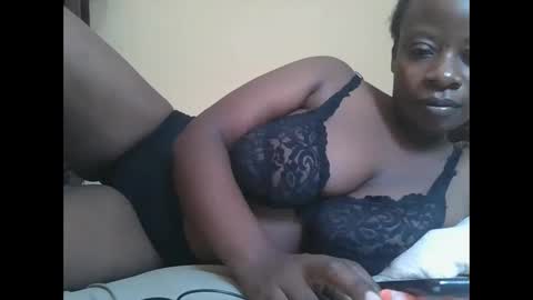 sweetyass25 online show from 6, 10, 2025