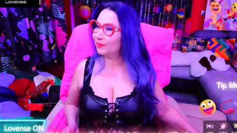 Lisa online show from 16, 2, 2025