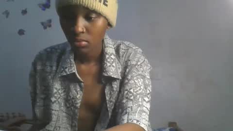 Snapshot of sweetypussy01 chatting on 21, 10, 2025 sweetypussy01 online show from 21, 10, 2025