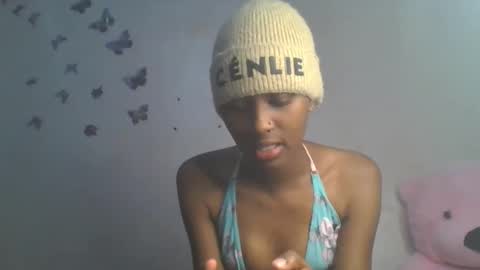 Snapshot of sweetypussy01 chatting on 29, 10, 2025 sweetypussy01 online show from 29, 10, 2025