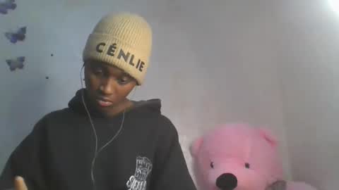 Snapshot of sweetypussy01 chatting on 4, 11, 2025 sweetypussy01 online show from 4, 11, 2025