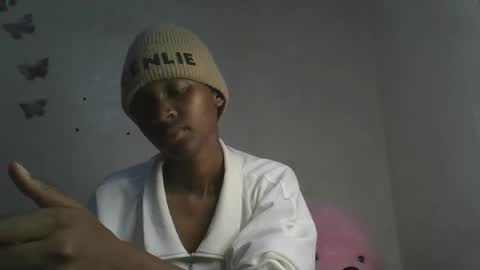 Snapshot of sweetypussy01 chatting on 10, 11, 2025 sweetypussy01 online show from 10, 11, 2025