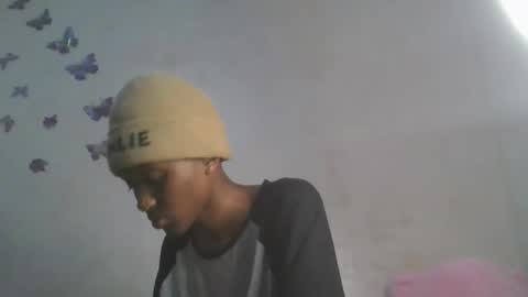 Snapshot of sweetypussy01 chatting on 14, 11, 2025 sweetypussy01 online show from 14, 11, 2025