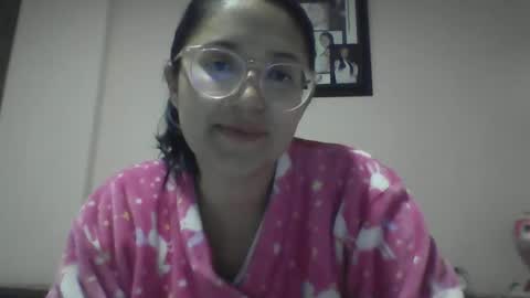 sweetyypeach online show from 21, 12, 2024