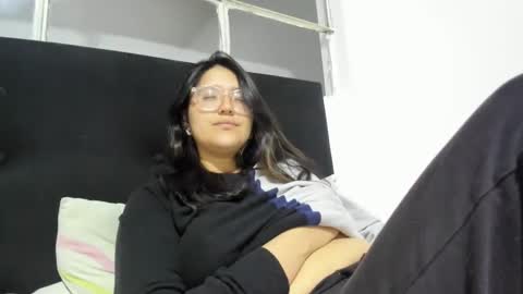 sweetyypeach online show from 15, 1, 2025
