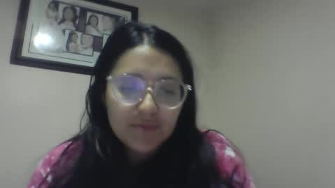 sweetyypeach online show from 18, 1, 2025