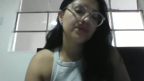 sweetyypeach online show from 13, 2, 2025