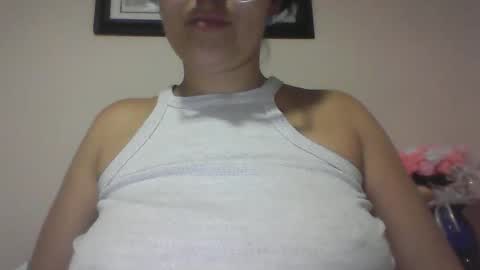 sweetyypeach online show from 14, 2, 2025