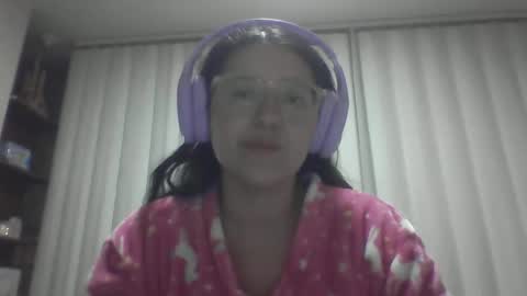 sweetyypeach online show from 5, 3, 2025