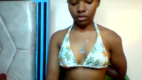 Snapshot of swit_candy chatting on 17, 3, 2026 Candy online show from 17, 3, 2026