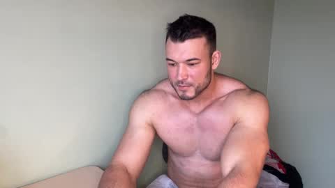 Snapshot of swordmansoul chatting on 8, 11, 2025 swordmansoul online show from 8, 11, 2025