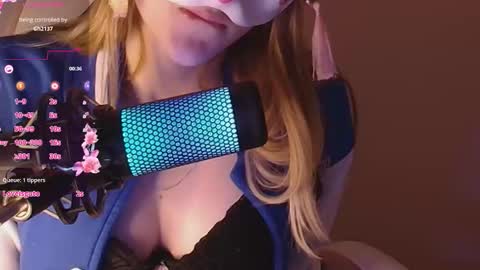 Milena online show from 25, 9, 2025
