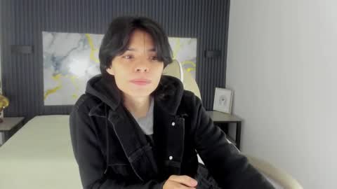 sylasfrost online show from 25, 11, 2025