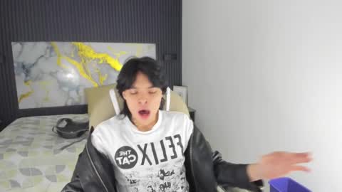 sylasfrost online show from 4, 12, 2025