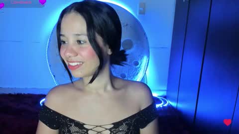 Snapshot of sylphy17 chatting on 27, 10, 2025 sylphy17 online show from 27, 10, 2025