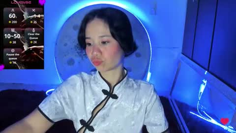 Snapshot of sylphy17 chatting on 3, 11, 2025 sylphy17 online show from 3, 11, 2025