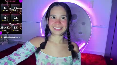 Snapshot of sylphy17 chatting on 8, 11, 2025 sylphy17 online show from 8, 11, 2025