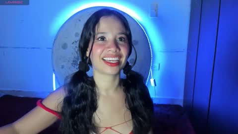 Snapshot of sylphy17 chatting on 23, 11, 2025 sylphy17 online show from 23, 11, 2025