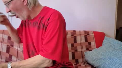 szaszinno6669068 online show from 5, 11, 2025