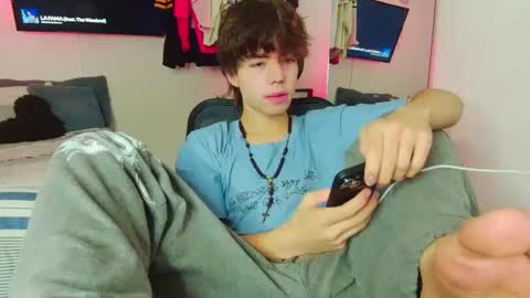 Snapshot of t0n3r chatting on 11, 10, 2025 TONER online show from 11, 10, 2025