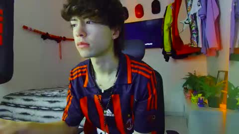 Snapshot of t0n3r chatting on 17, 10, 2025 TONER online show from 17, 10, 2025