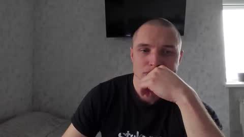 Snapshot of t30t chatting on 12, 11, 2025 Den online show from 12, 11, 2025