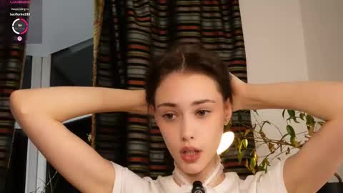 Heeey im Helena3 -- fav555100333 -- pvts only premium and after my public show 3 online show from 27, 10, 2025