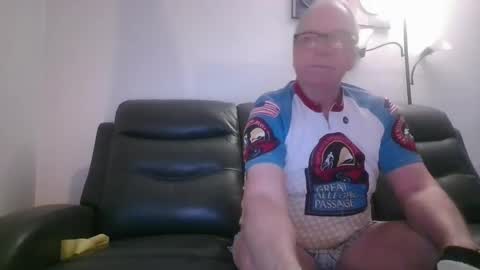 tacrunner66_ online show from 22, 2, 2025