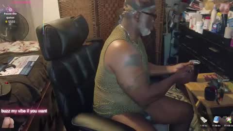 Snapshot of tadaha72 chatting on 11, 11, 2025 Tadaha72 online show from 11, 11, 2025