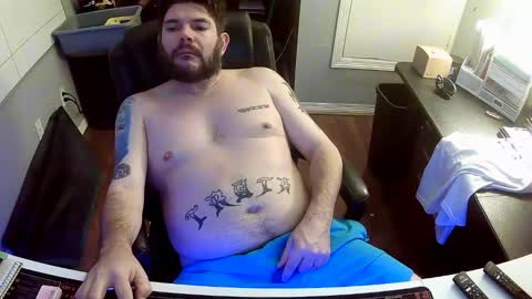 Snapshot of taintnuzzler_13 chatting on 8, 11, 2025 TaintNuzzler online show from 8, 11, 2025