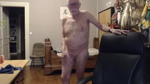 Snapshot of taisabaki54 chatting on 24, 10, 2025 taisabaki54 online show from 24, 10, 2025